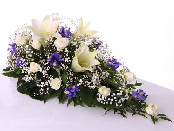 Kukkalaite sinivalkea